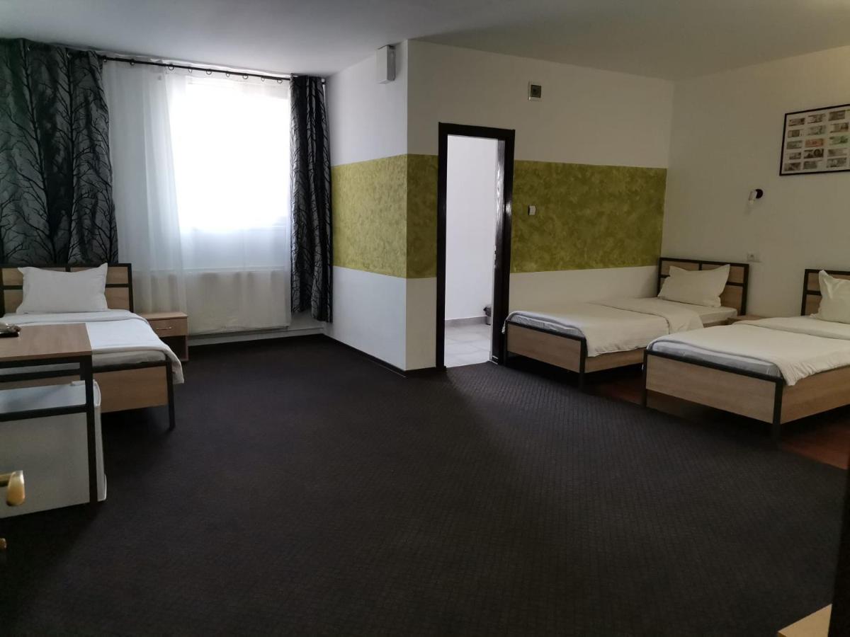 Motel Davios Târgu Jiu Exteriör bild
