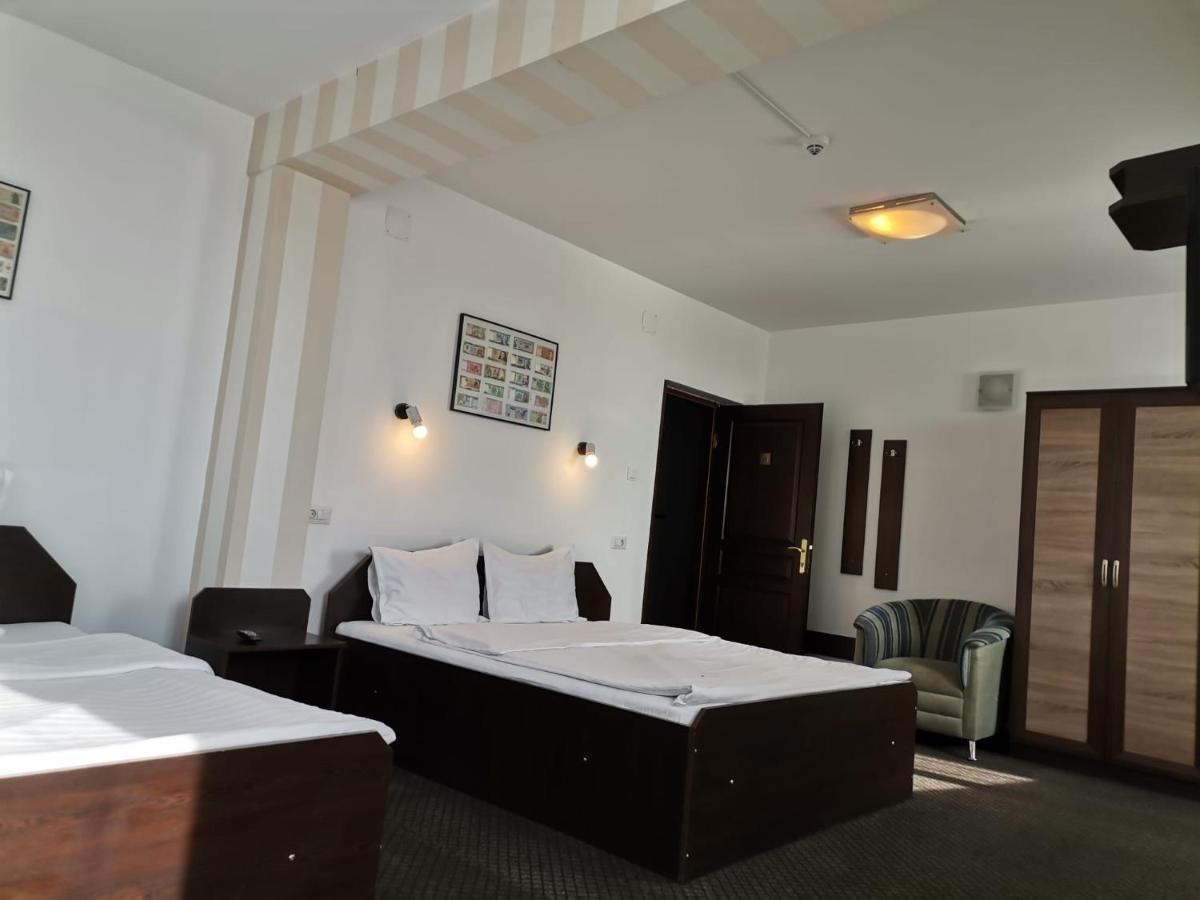 Motel Davios Târgu Jiu Exteriör bild