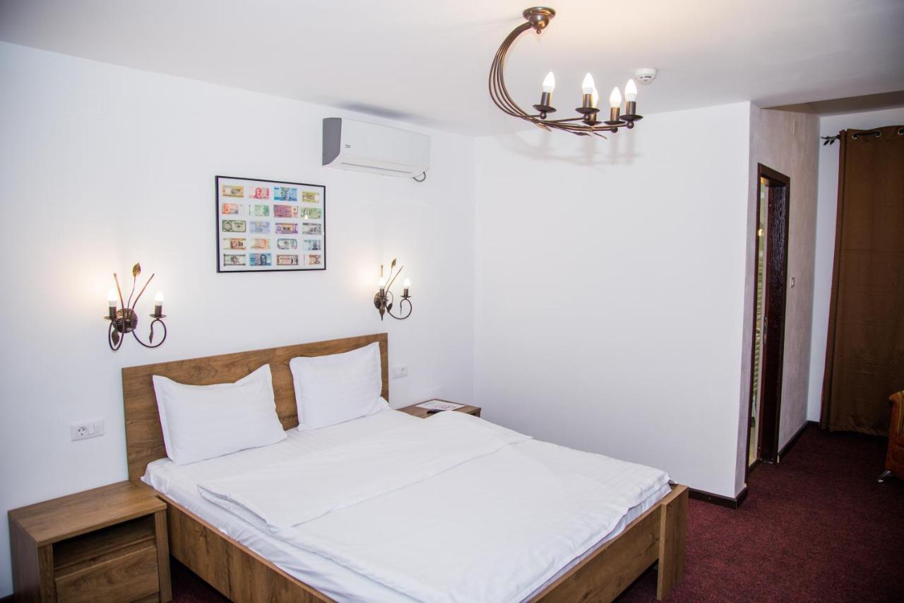 Motel Davios Târgu Jiu Exteriör bild