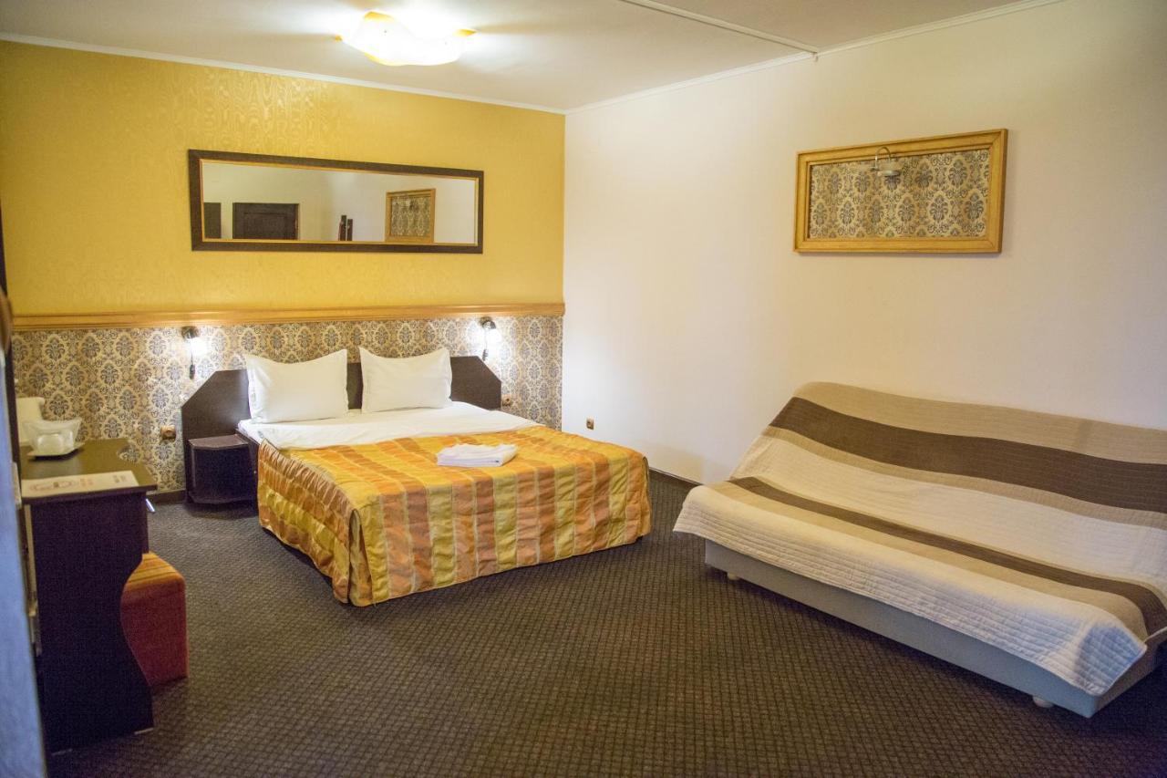 Motel Davios Târgu Jiu Exteriör bild